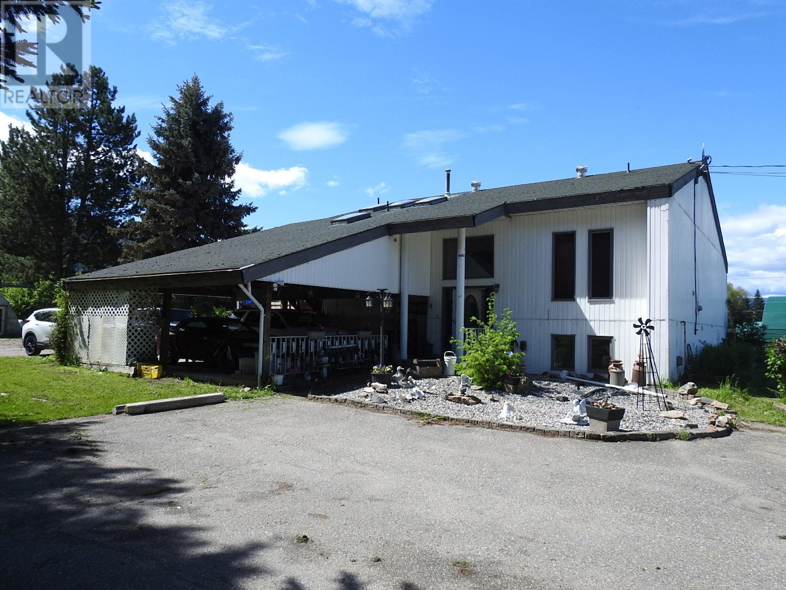 3745 Highway 97A, armstrong, British Columbia