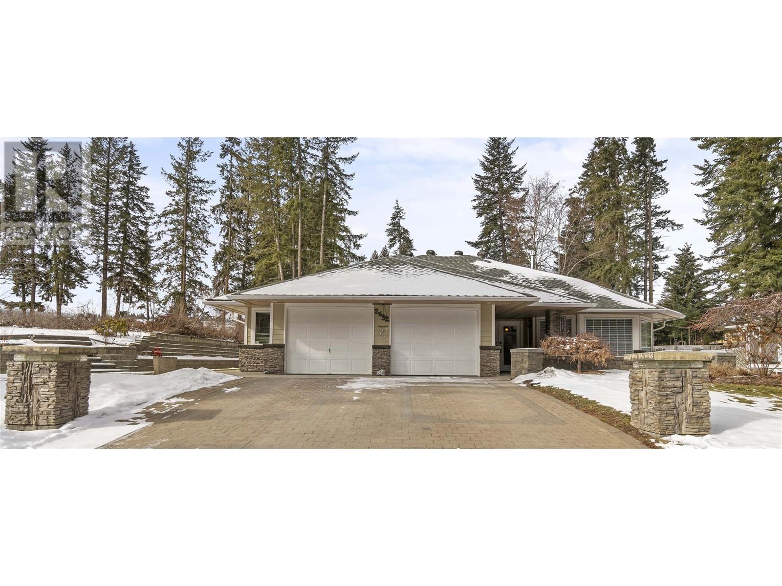 2632 Golf Course Drive, blind bay, British Columbia