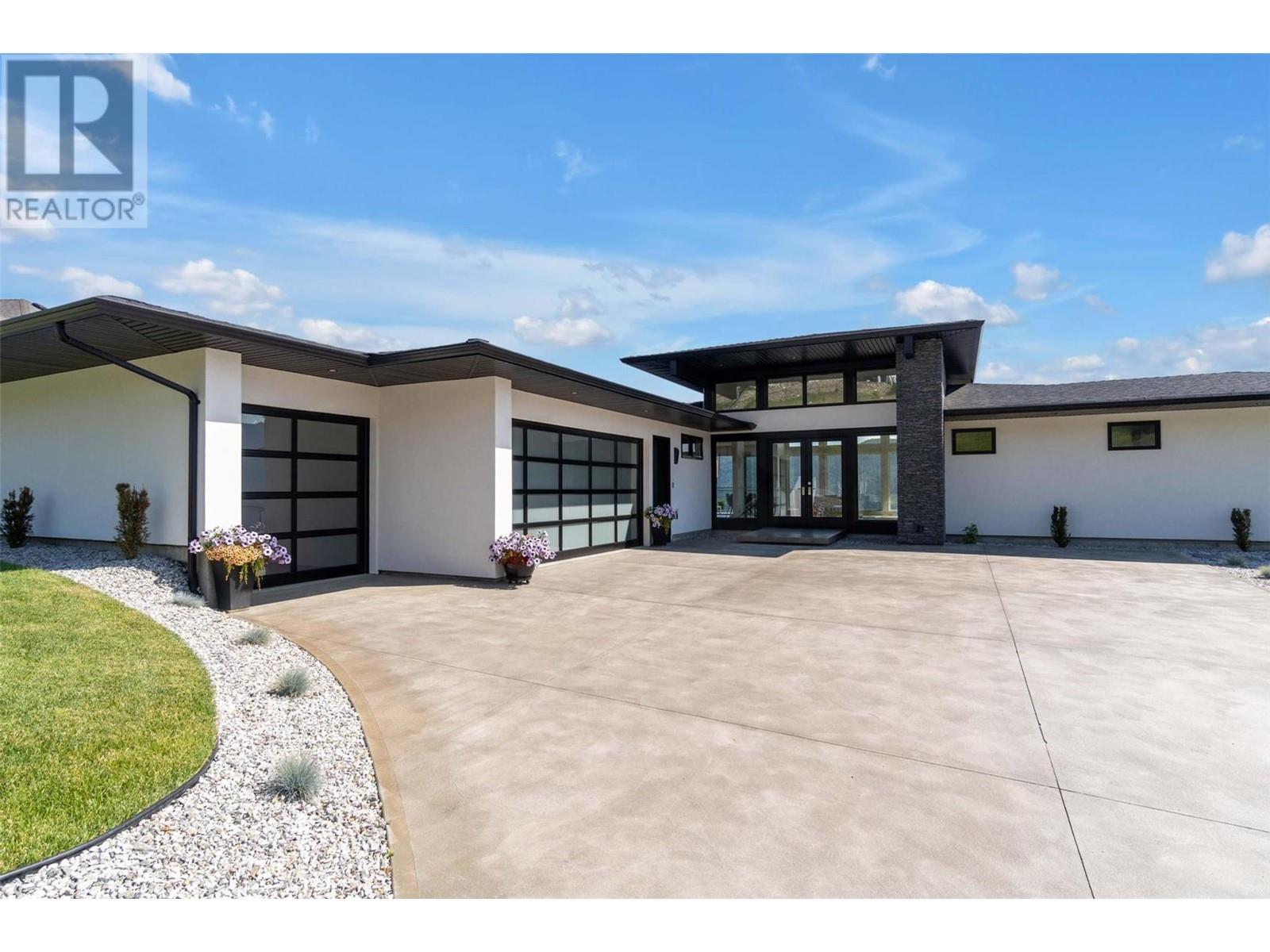 2534 Copperview Drive, blind bay, British Columbia