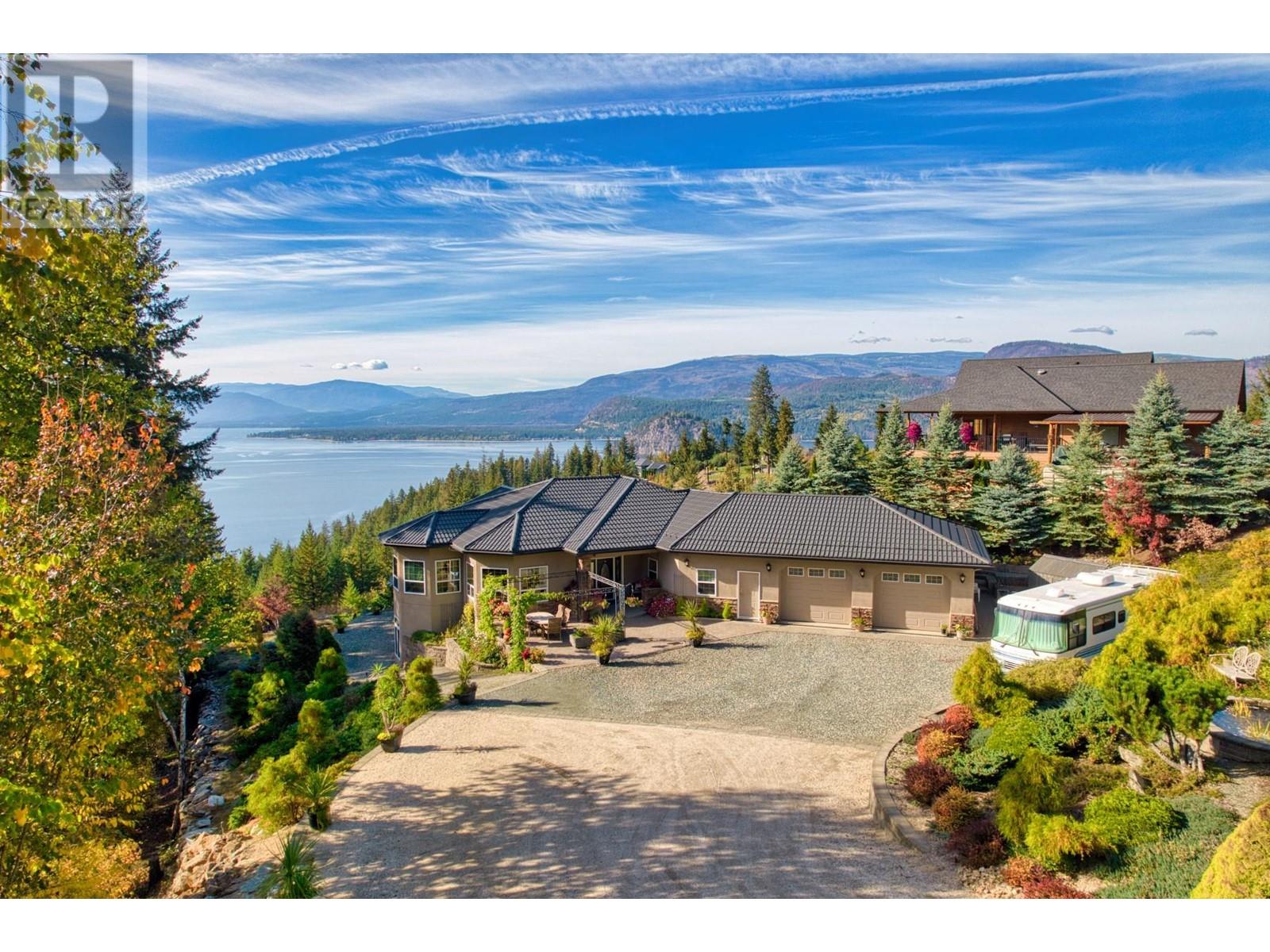 <h3>$1,850,000</h3><p>3676 Mcbride Road, Blind Bay, British Columbia</p>
