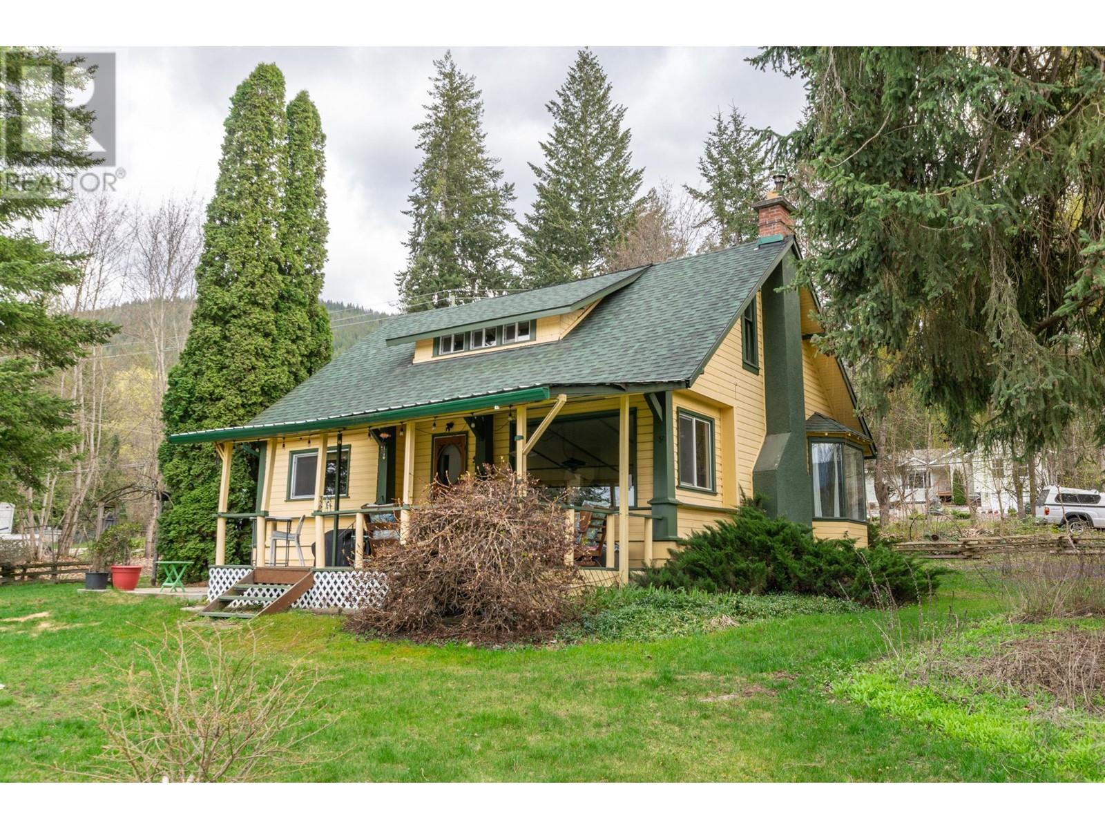 841 Foothill Road SW, salmon arm, British Columbia